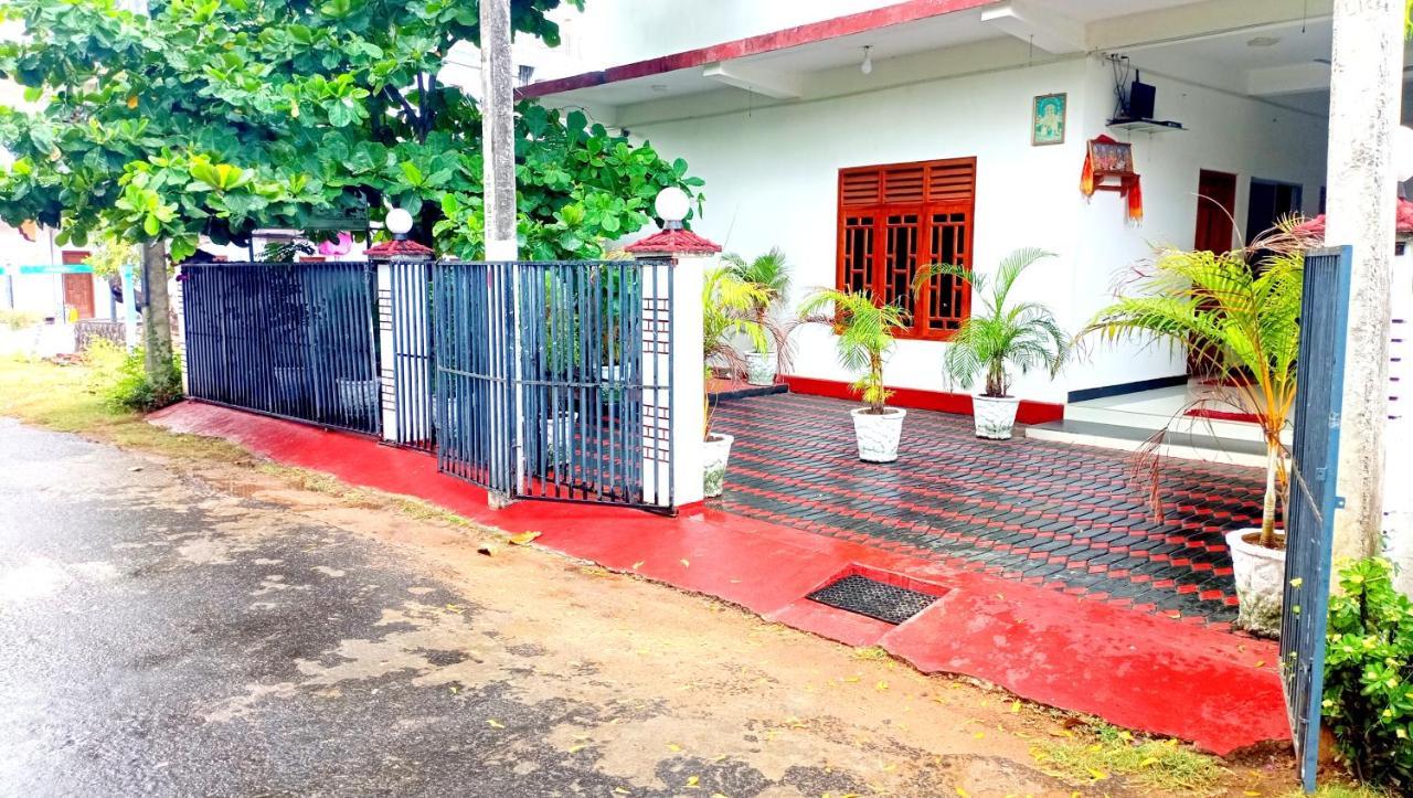 Hilton Cottage Trincomalee Eksteriør bilde